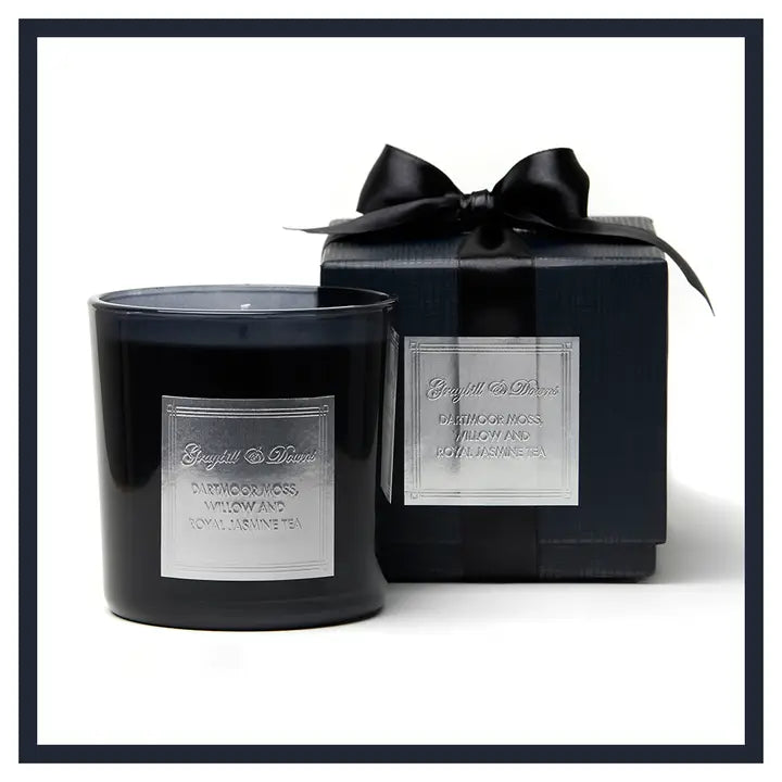 Dartmoor Moss Willow and Royal Jasmine Tea Black Candle