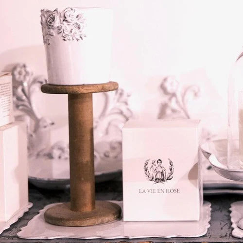 La Vie en Rose Candle